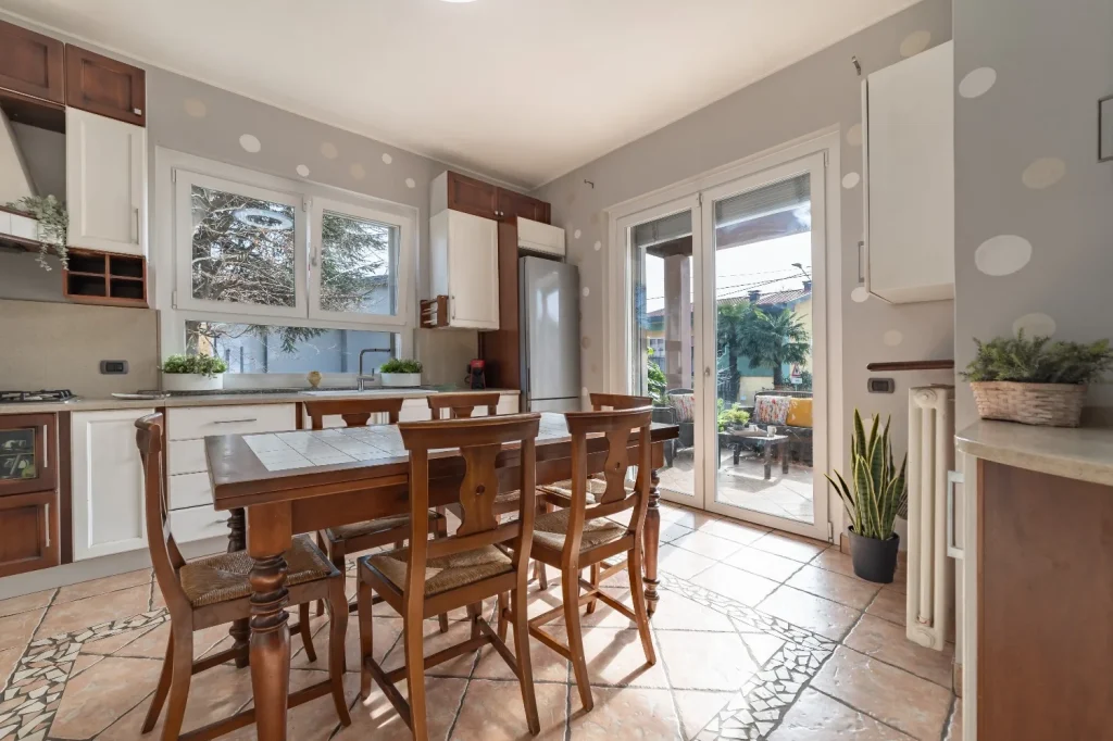 Eleganza e Comfort in una Villa Singola — foto 12