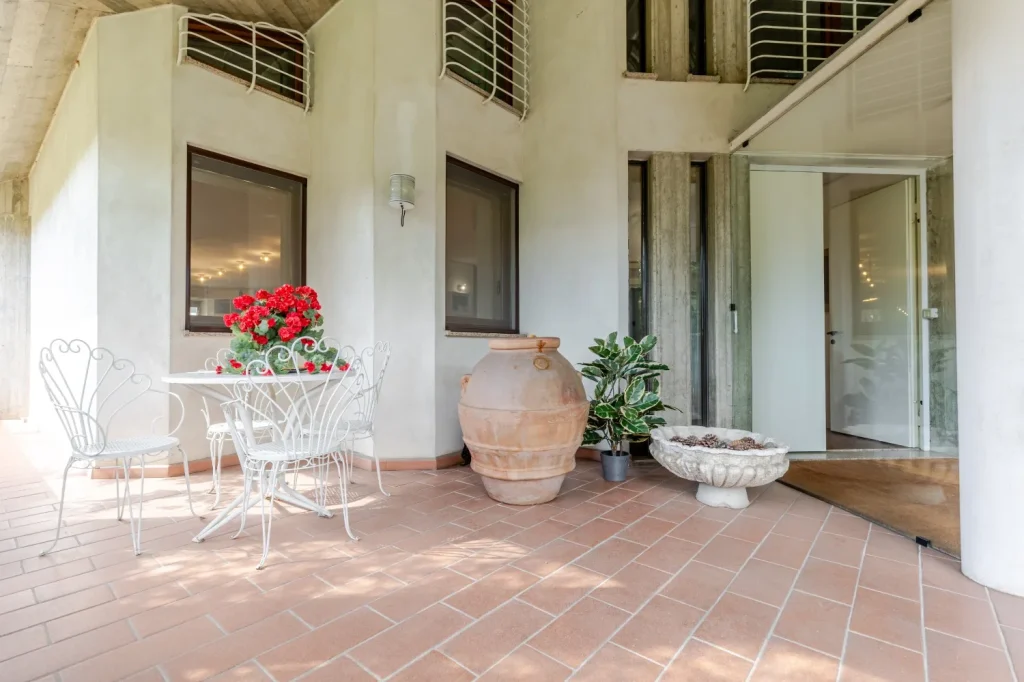 Villa d’autore con ampio giardino — foto 15