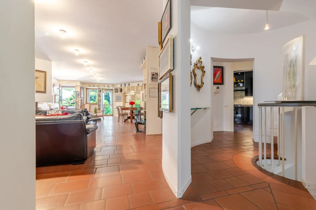 Villa d’autore con ampio giardino — foto 17