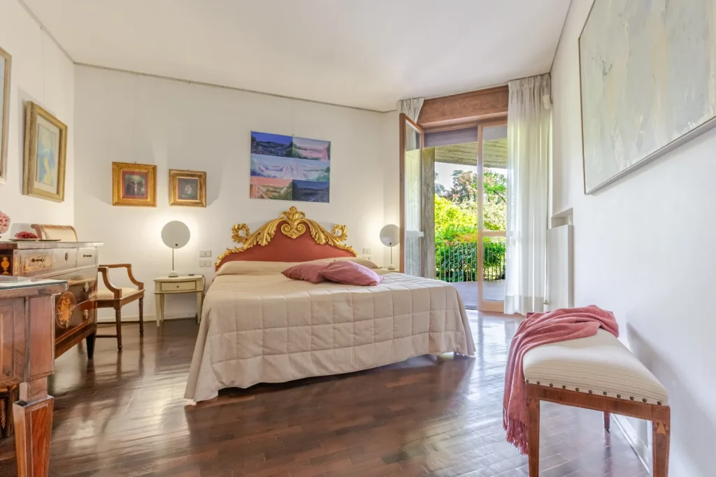 Villa d’autore con ampio giardino — foto 26