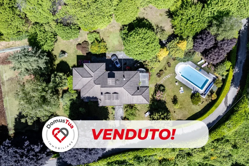 Villa con Piscina e Vista: Emozione Quotidiana — foto 1