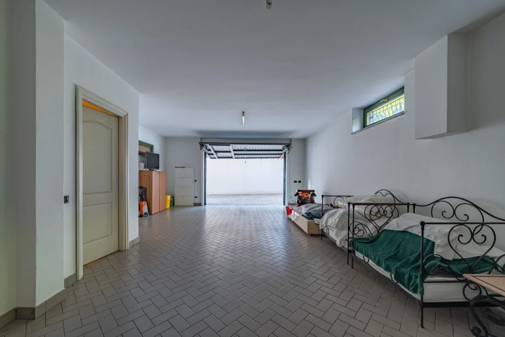 Eleganza su unico livello con giardino — foto 42