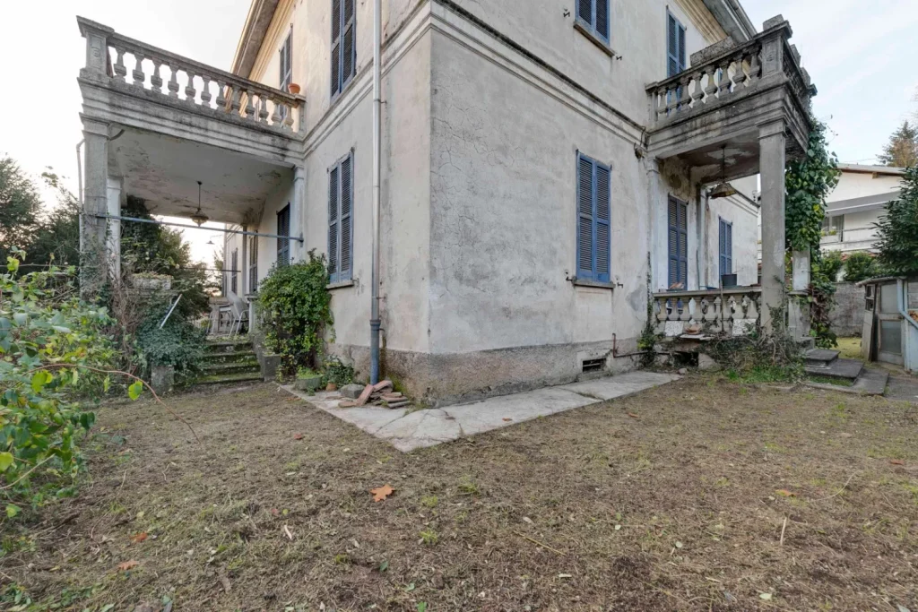 Ampia Villa da Ristrutturare: Un'Opportunità Unica. — foto 6