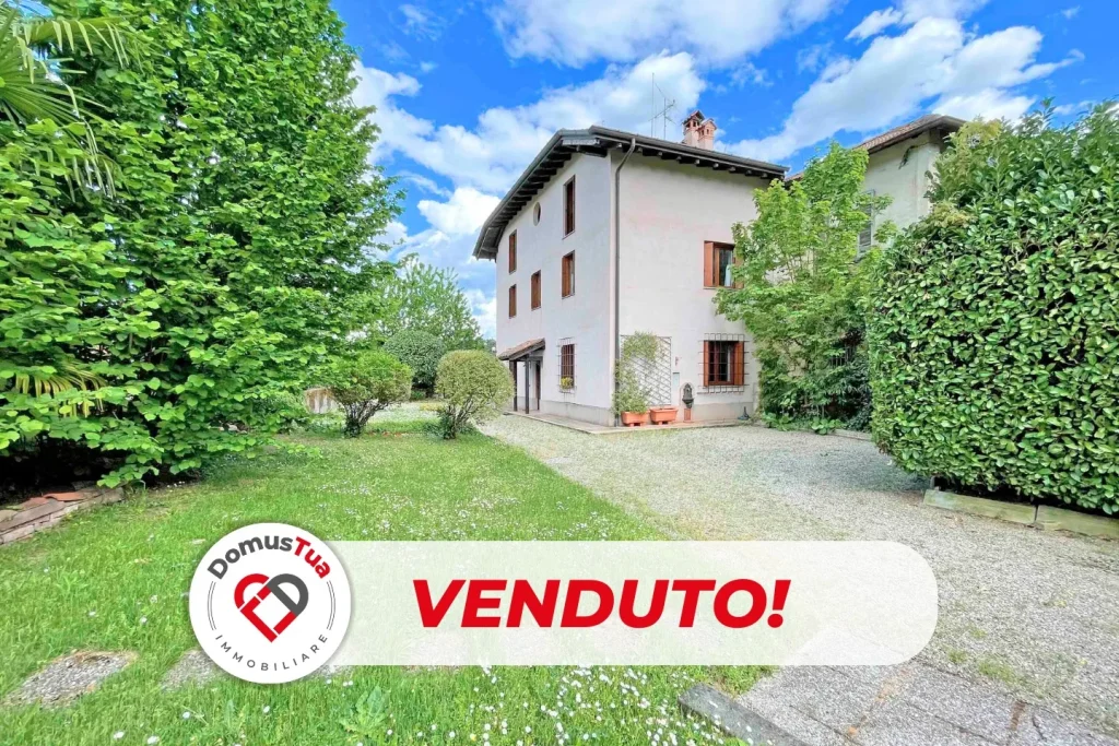 Porzione indipendente di bifamiliare con giardino — foto 1