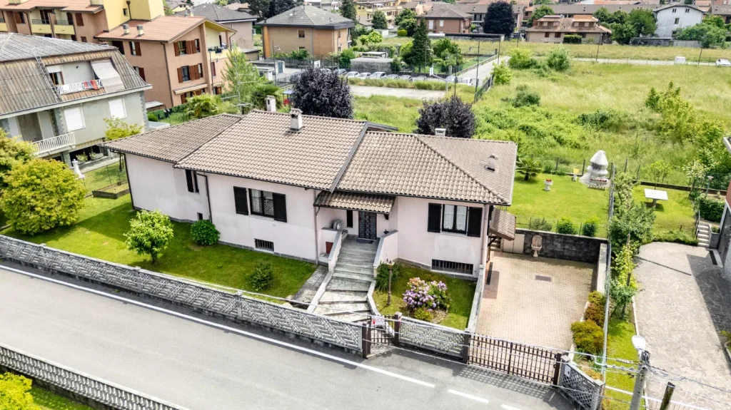 Villa su un unico livello, località Ceppine — foto 3