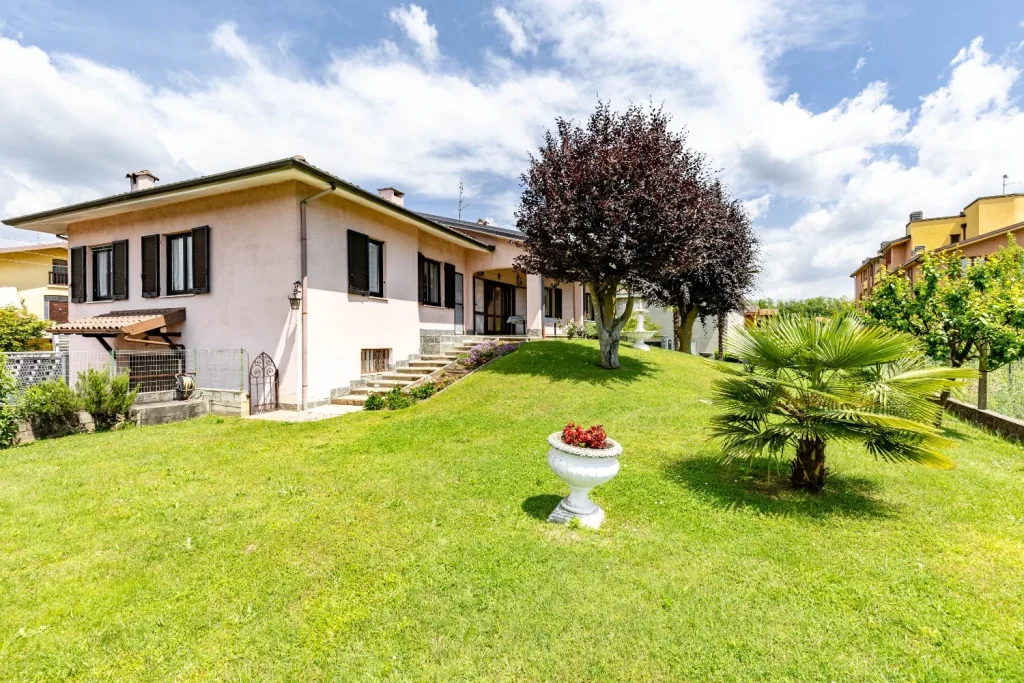 Villa su un unico livello, località Ceppine — foto 8