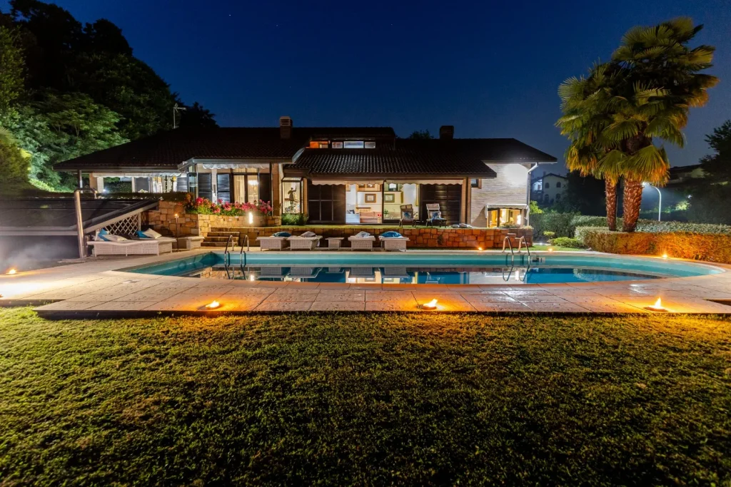 Villa esclusiva a Tradate, Categoria A/7 con piscina — foto 3