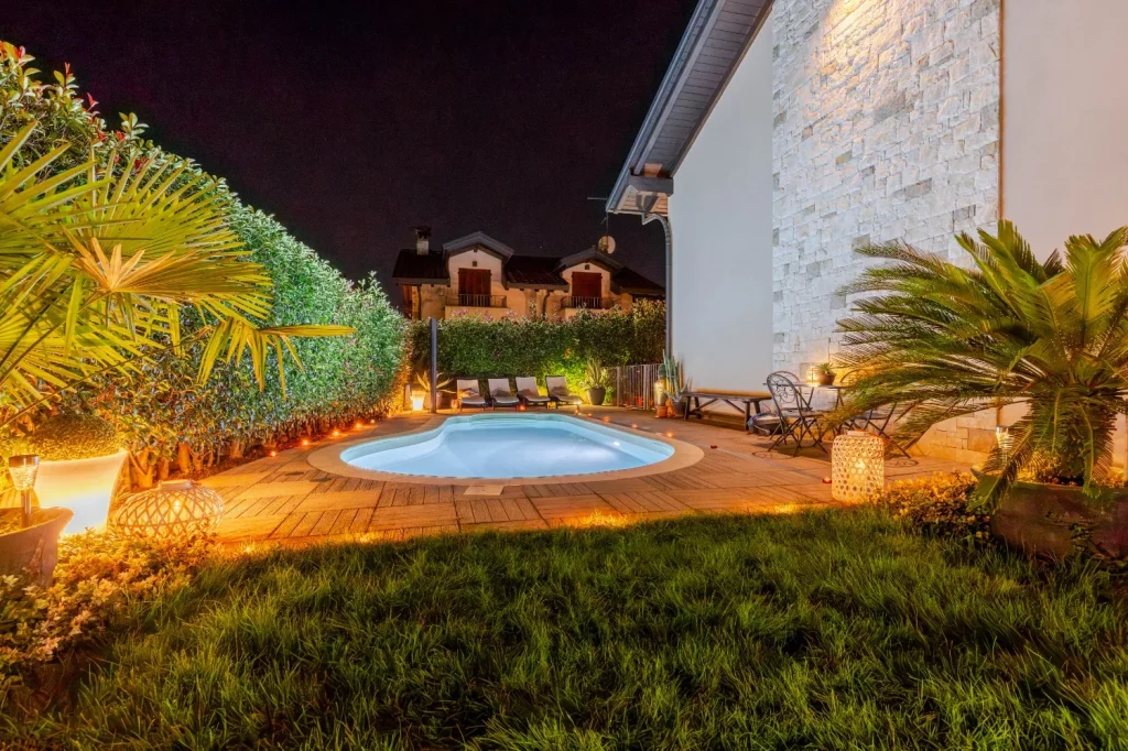 Villetta moderna con serra bioclimatica e piscina — foto 19