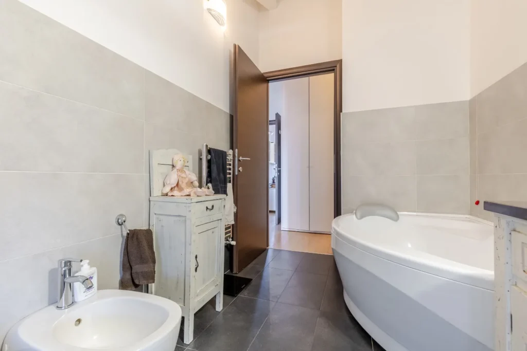 Villetta moderna con serra bioclimatica e piscina — foto 39
