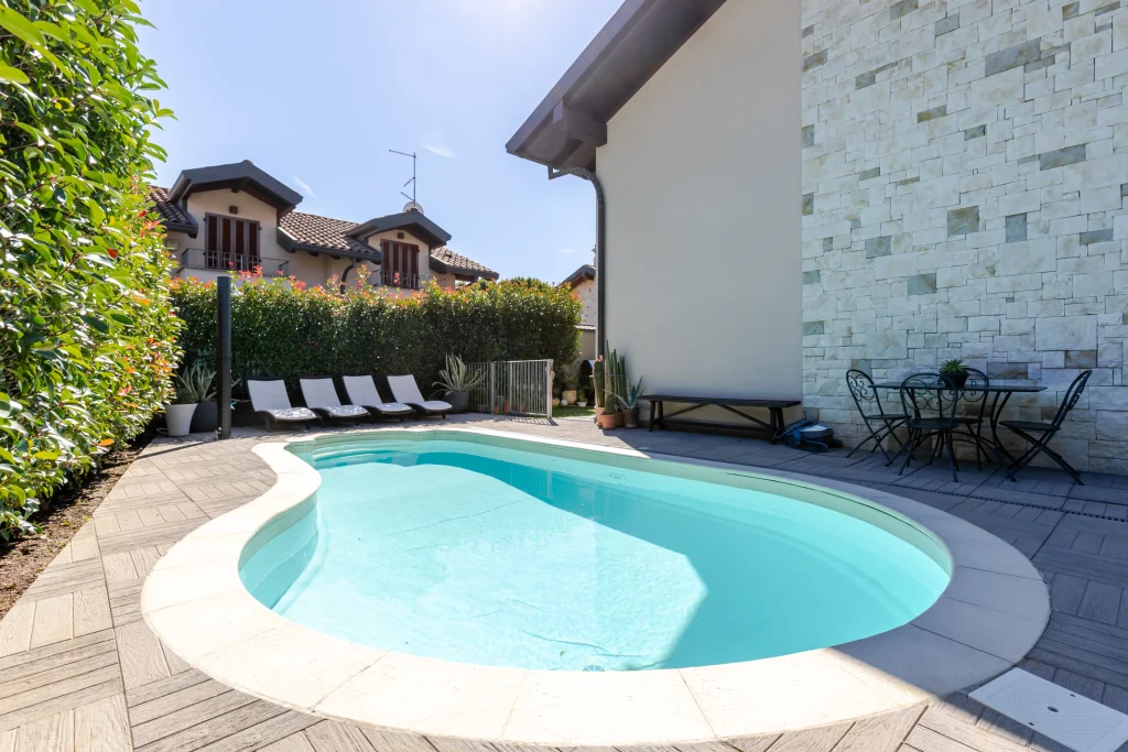 Villetta moderna con serra bioclimatica e piscina — foto 45