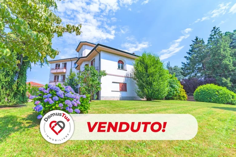 Ampia villa plurifamiliare per più nuclei familiari