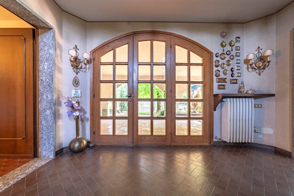 Ampia villa plurifamiliare per più nuclei familiari — foto 14