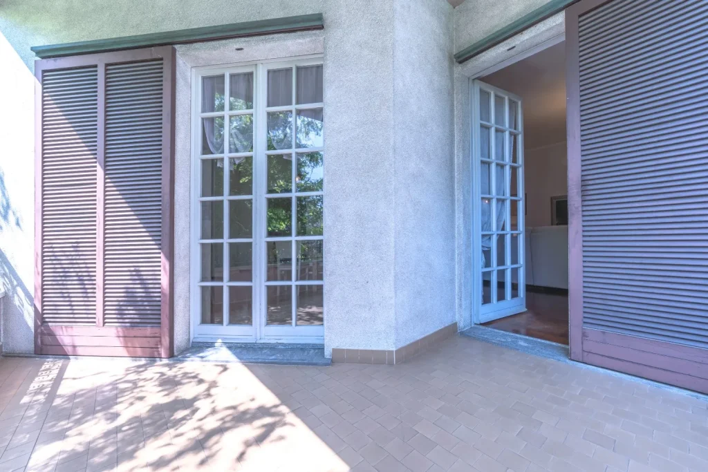 Ampia villa plurifamiliare per più nuclei familiari — foto 21