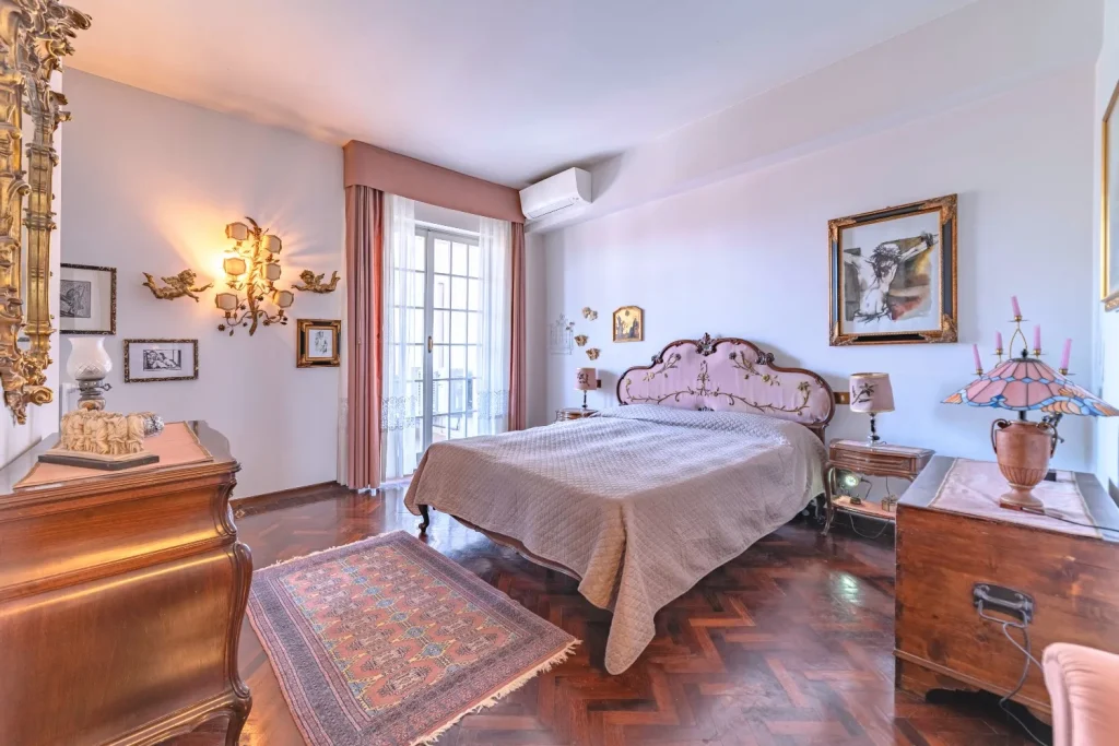 Ampia villa plurifamiliare per più nuclei familiari — foto 43
