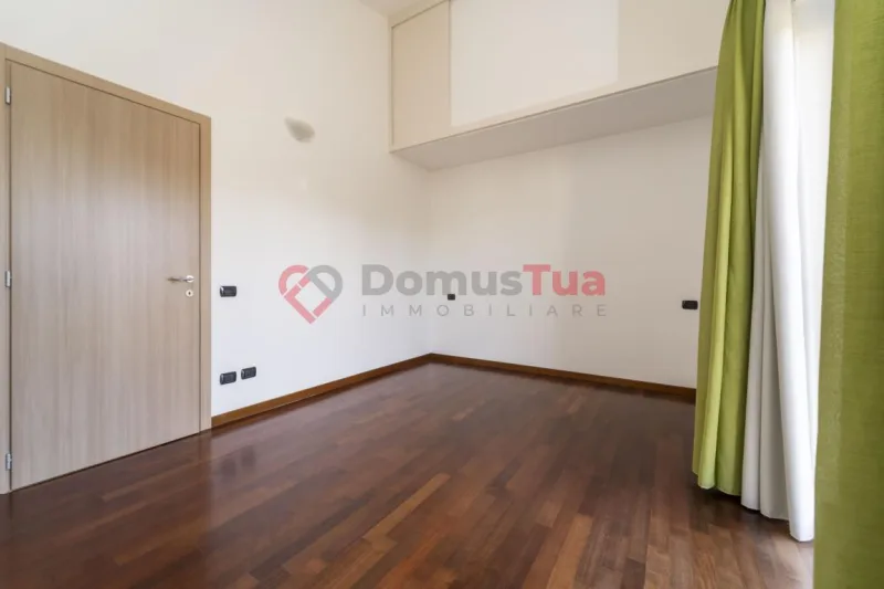 AMPIO E MODERNO 3L CON DOPPIO BAGNO, VICINO ALLA STAZIONE — foto 14