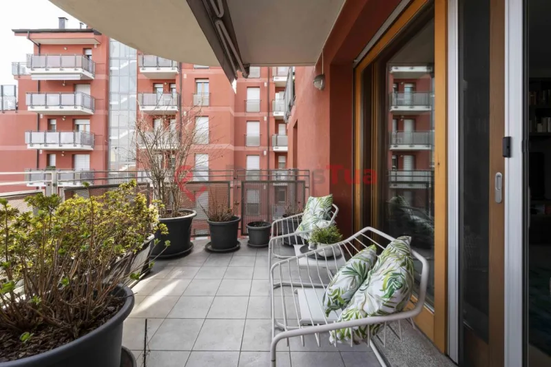 MODERNO, CENTRALE, RAFFINATO QUADRILOCALE CON DOPPI SERVIZI SUPER ACCESSORIATO — foto 15