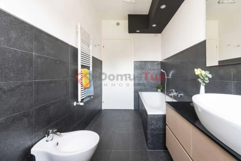 MODERNO, CENTRALE, RAFFINATO QUADRILOCALE CON DOPPI SERVIZI SUPER ACCESSORIATO — foto 25