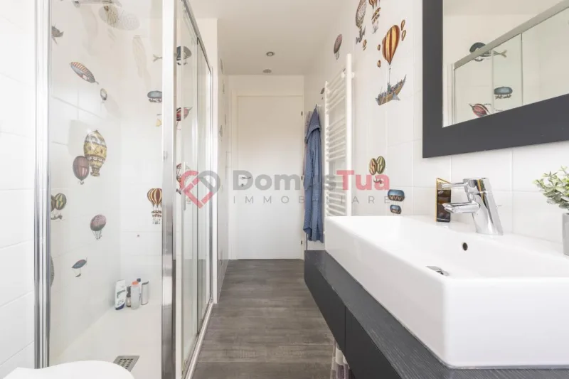 MODERNO, CENTRALE, RAFFINATO QUADRILOCALE CON DOPPI SERVIZI SUPER ACCESSORIATO — foto 27