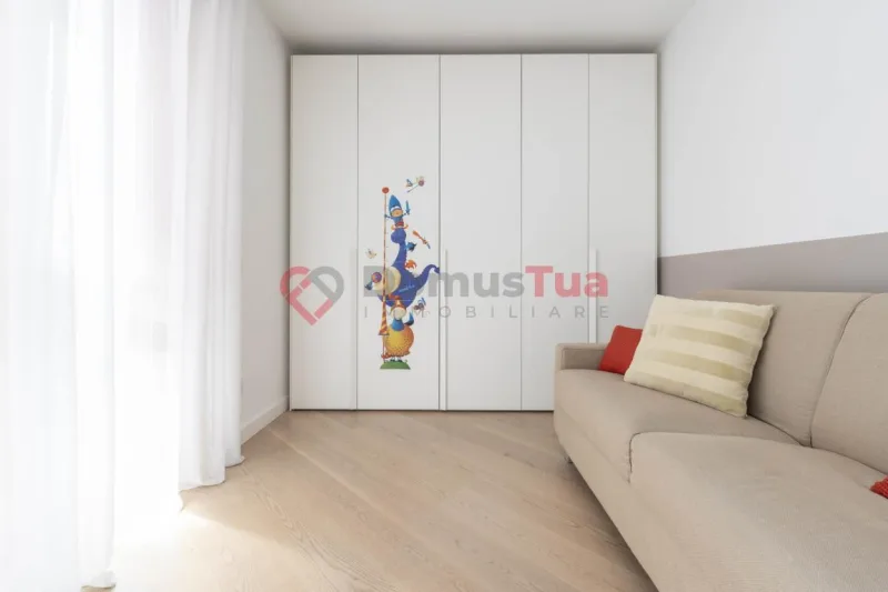 MODERNO, CENTRALE, RAFFINATO QUADRILOCALE CON DOPPI SERVIZI SUPER ACCESSORIATO — foto 31