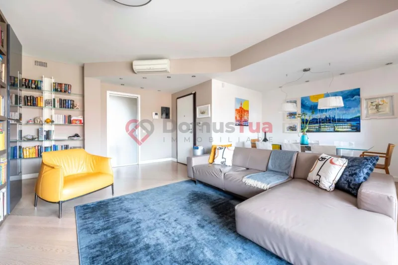 MODERNO, CENTRALE, RAFFINATO QUADRILOCALE CON DOPPI SERVIZI SUPER ACCESSORIATO — foto 7