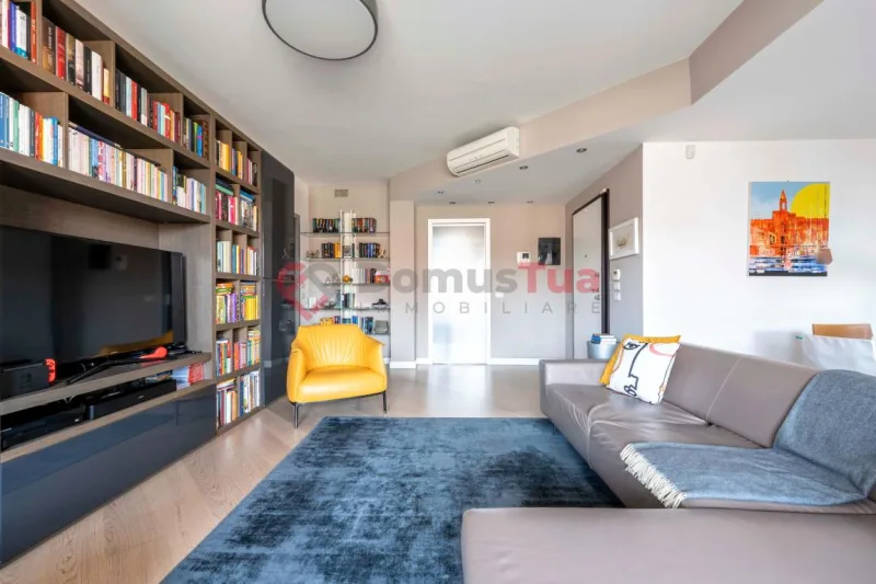 MODERNO, CENTRALE, RAFFINATO QUADRILOCALE CON DOPPI SERVIZI SUPER ACCESSORIATO — foto 8