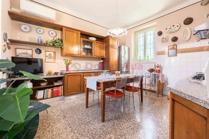 CASA SEMINDIPENDENTE SU DUE LIVELLI CON GIARDINO DI PROPRIETÀ — foto 11