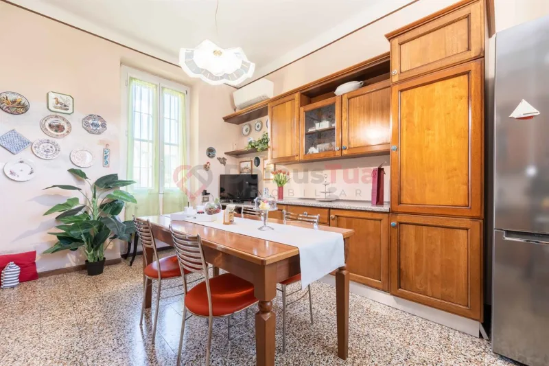 CASA SEMINDIPENDENTE SU DUE LIVELLI CON GIARDINO DI PROPRIETÀ — foto 14