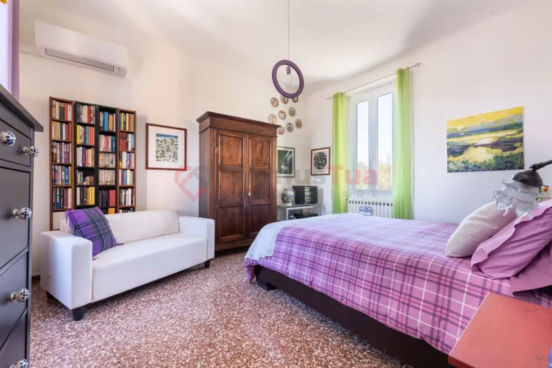 CASA SEMINDIPENDENTE SU DUE LIVELLI CON GIARDINO DI PROPRIETÀ — foto 16