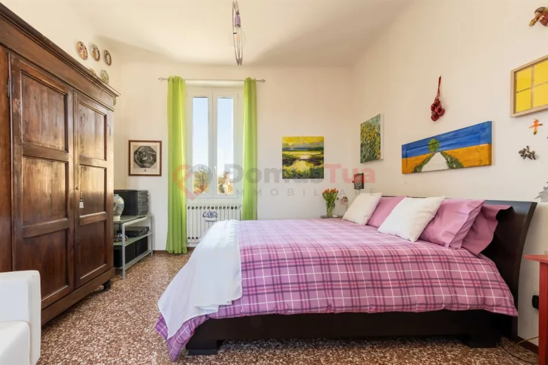 CASA SEMINDIPENDENTE SU DUE LIVELLI CON GIARDINO DI PROPRIETÀ — foto 17