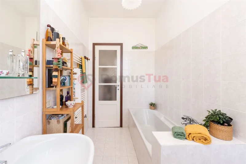 CASA SEMINDIPENDENTE SU DUE LIVELLI CON GIARDINO DI PROPRIETÀ — foto 23