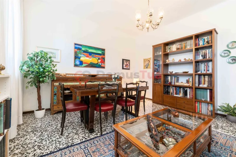 CASA SEMINDIPENDENTE SU DUE LIVELLI CON GIARDINO DI PROPRIETÀ — foto 6