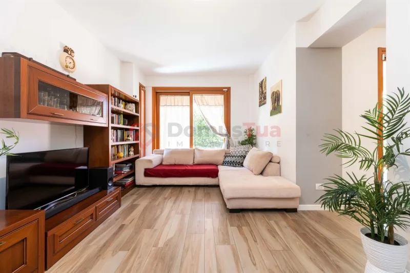 Perfetto 3L con giardino e doppi servizi,  in classe B! — foto 4