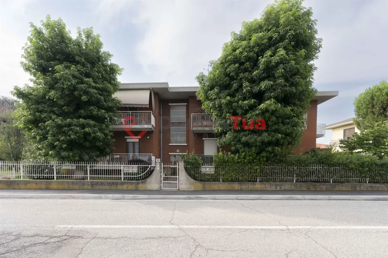 TRILOCALE TRASFORMABILE IN QUADRILOCALE CON AMPISSIMO BOX DI 42 m² — foto 22