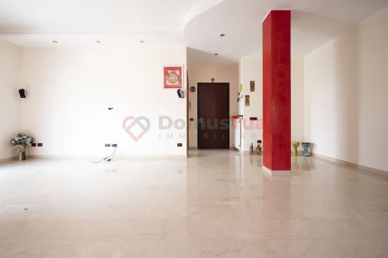 TRILOCALE TRASFORMABILE IN QUADRILOCALE CON AMPISSIMO BOX DI 42 m² — foto 6
