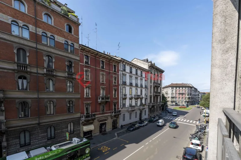 MERAVIGLIOSO APPARTAMENTO DI 127 MQ CON BALCONI - ZONA MAGENTA — foto 17