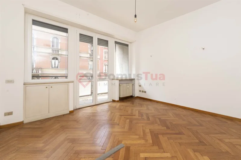 MERAVIGLIOSO APPARTAMENTO DI 127 MQ CON BALCONI - ZONA MAGENTA — foto 25