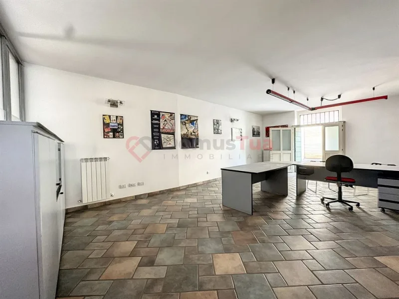 UFFICIO/STUDIO MEDICO DI 80 m2 E FACILMENTE ACCESSIBILE — foto 13