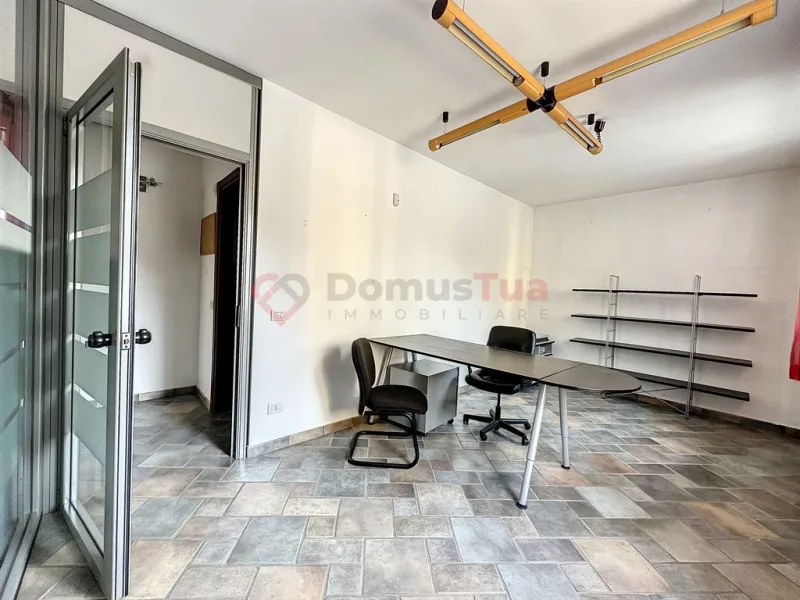 UFFICIO/STUDIO MEDICO DI 80 m2 E FACILMENTE ACCESSIBILE — foto 5