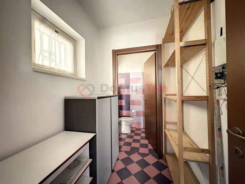 UFFICIO/STUDIO MEDICO DI 80 m2 E FACILMENTE ACCESSIBILE — foto 7