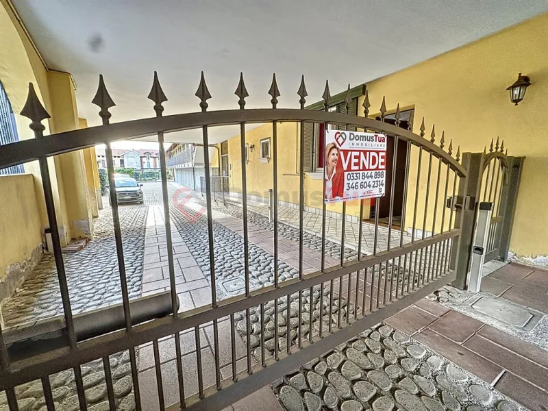 UFFICIO/STUDIO MEDICO DI 80 m2 E FACILMENTE ACCESSIBILE — foto 10