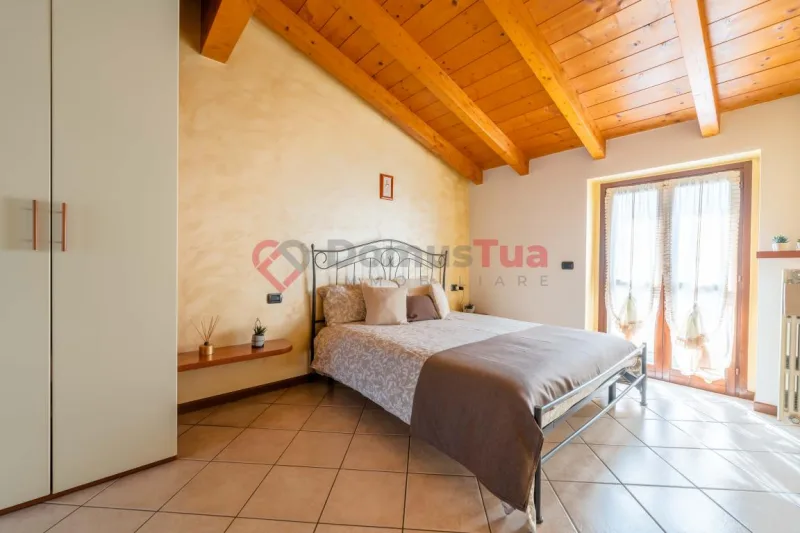 TRILOCALE SEMINDIPENDENTE CON AREA ESTERNA DI PROPRIETÀ! — foto 22
