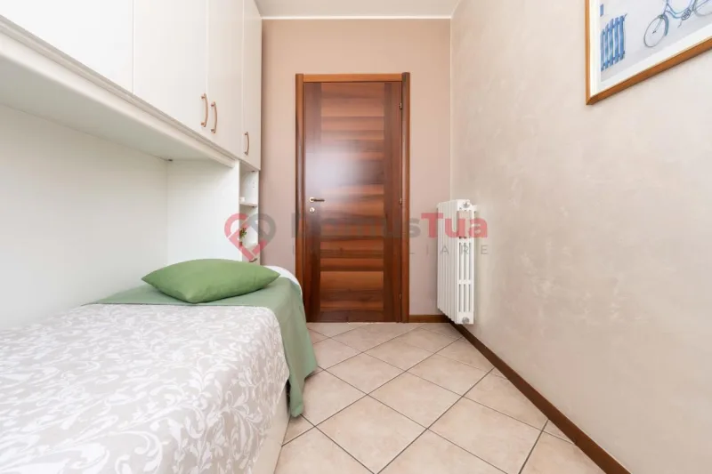 TRILOCALE SEMINDIPENDENTE CON AREA ESTERNA DI PROPRIETÀ! — foto 28