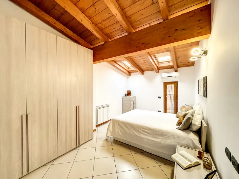 3L DUPLEX CON DOPPIO BAGNO E DOPPIO BALCONE — foto 19