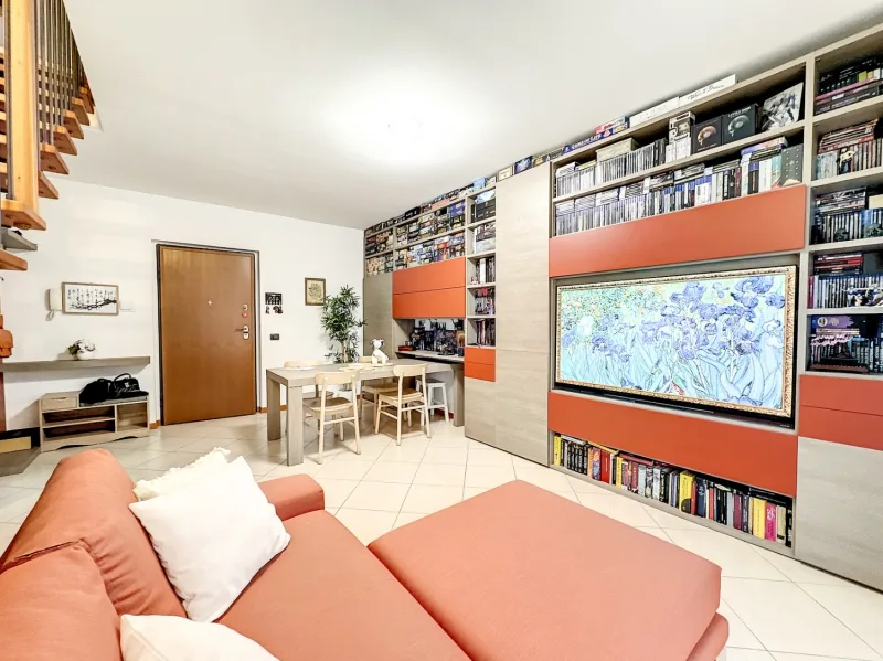3L DUPLEX CON DOPPIO BAGNO E DOPPIO BALCONE — foto 8
