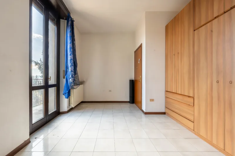 Villa plurifamiliare con ampio giardino — foto 17