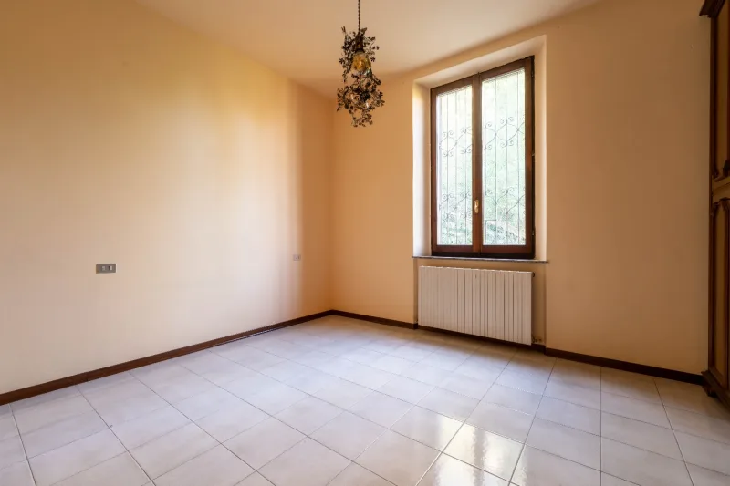 Villa plurifamiliare con ampio giardino — foto 18