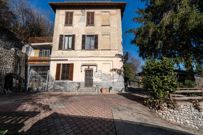 Villa plurifamiliare con ampio giardino — foto 26