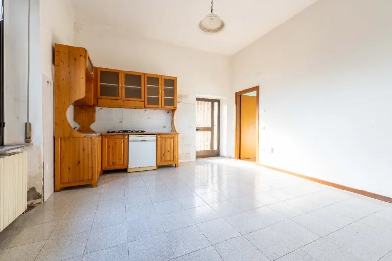 Villa plurifamiliare con ampio giardino — foto 4