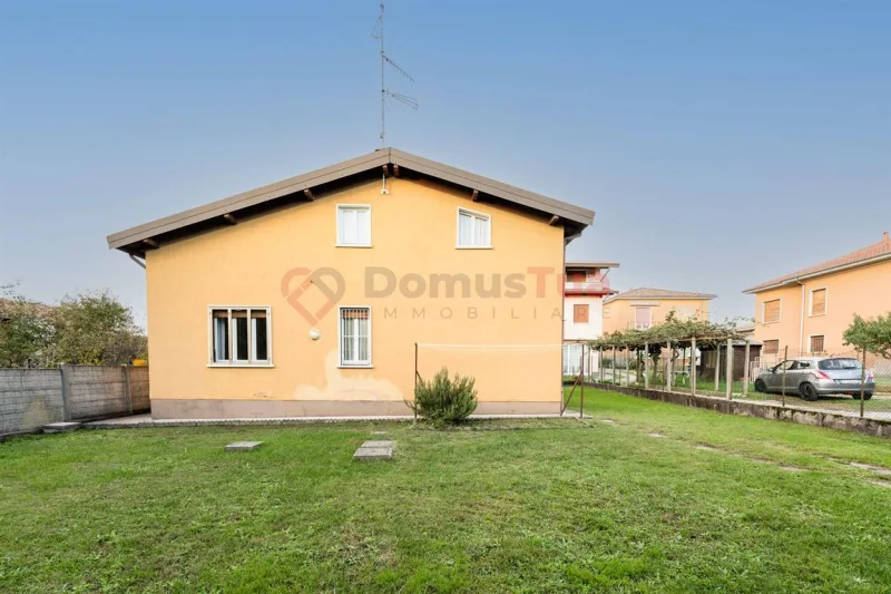CASA INDIPENDENTE DA PERSONALIZZARE, CON AMPIO GIARDINO — foto 23