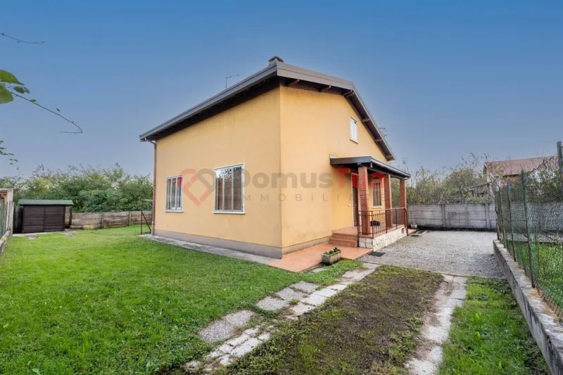 CASA INDIPENDENTE DA PERSONALIZZARE, CON AMPIO GIARDINO — foto 4